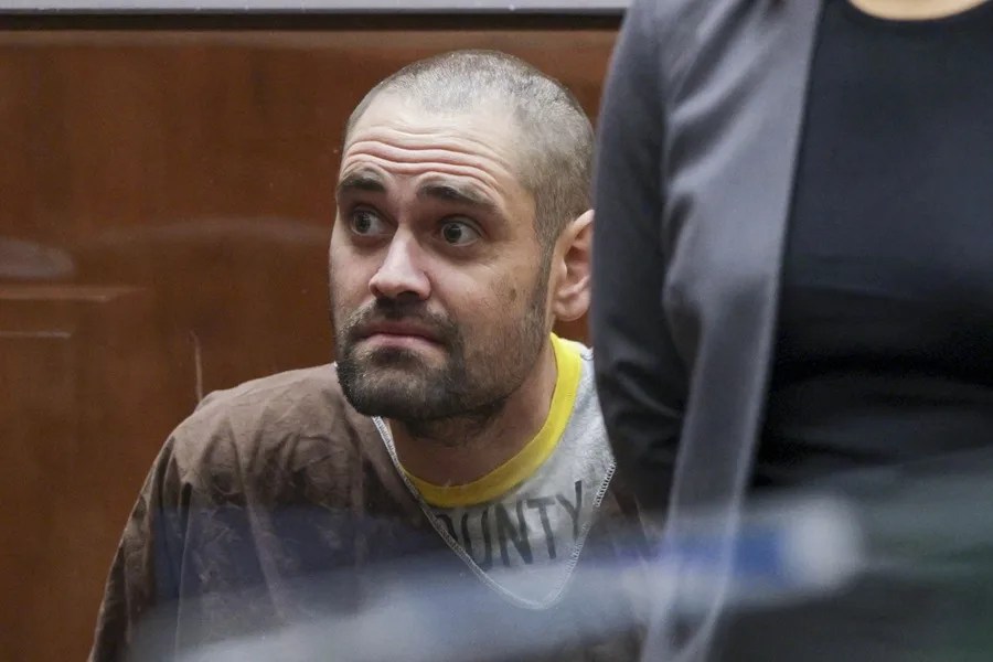 Nick Reiner se declara no culpable del asesinato de sus padres Rob y Michele Reiner