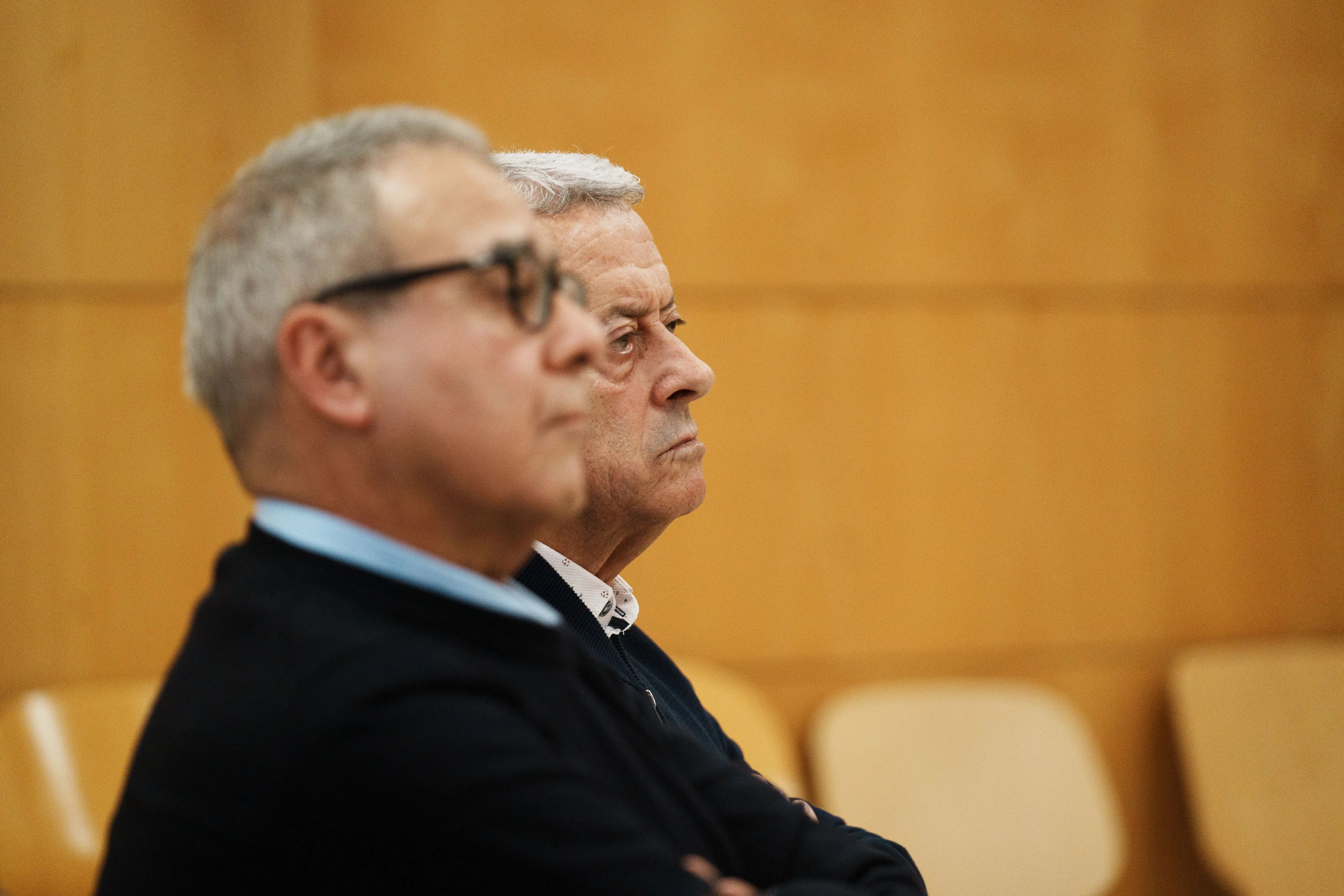 La Audiencia de Santa Cruz de Tenerife ha iniciado este martes el juicio contra el exalcalde de Buenavista del Norte y expresidente del Cabildo de Tenerife, Aurelio Abreu (I). EFE/Ramón de la Rocha