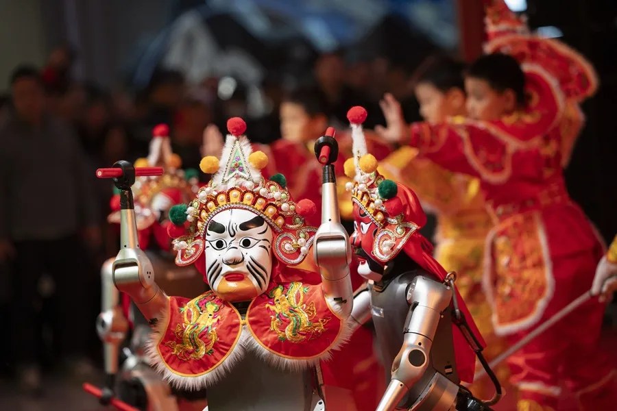 CHINA ROBOTS HUMANOIDES