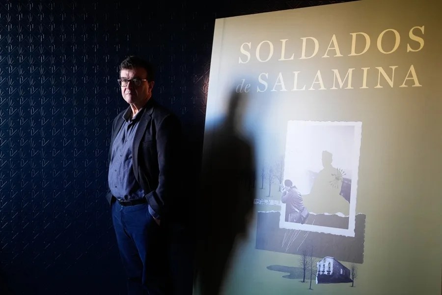 'Soldados de Salamina', la obra que consolidó a Javier Cercas como uno de los autores fundamentales de la literatura española contemporánea, vuelve a las librerías 25 años después de su publicación original