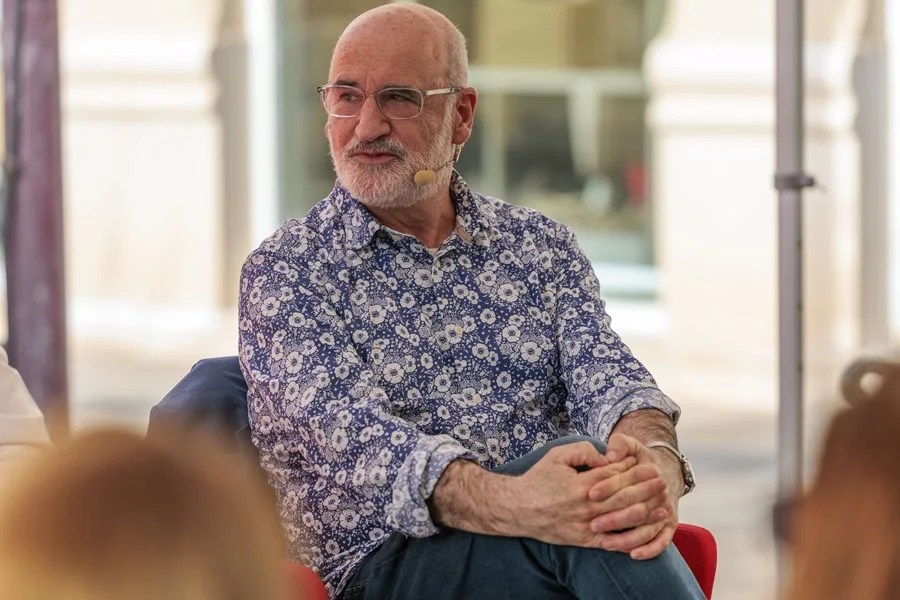 El escritor Fernando Aramburu