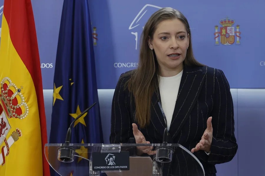 ESTER MUÑOZ PACTO PP VOX