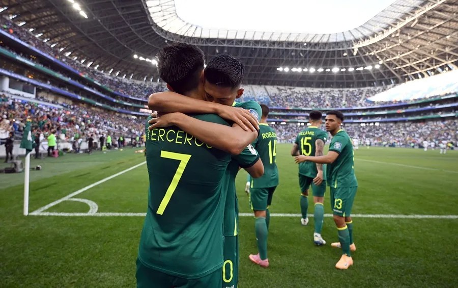 Bolivia se enfrenta a Irak por el pase al Mundial en su partido más importante en 30 años