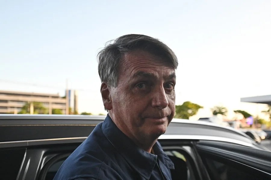 El Supremo de Brasil concede la prisión domiciliaria al expresidente Jair Bolsonaro