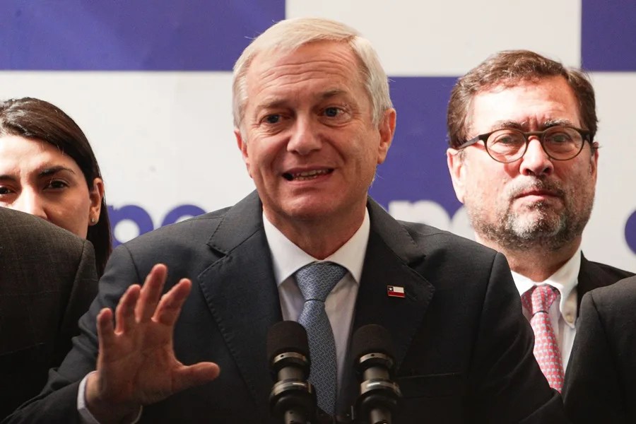 Kast anuncia un proyecto para eliminar el IVA en la vivienda y bajar impuesto a las empresas en Chile