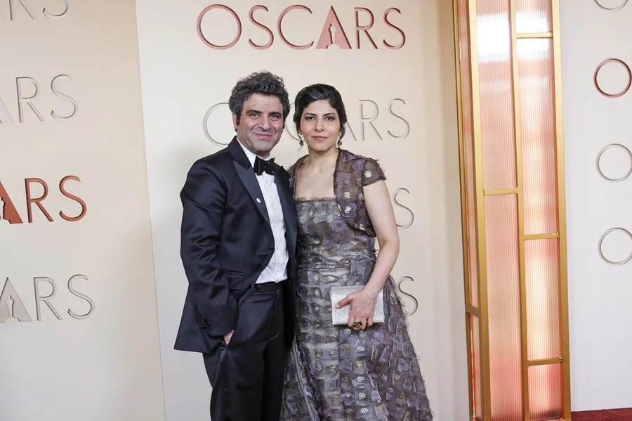 El equipo de ‘Cutting Through Rocks’ llega a los Óscar por la "gente organizada" de Irán