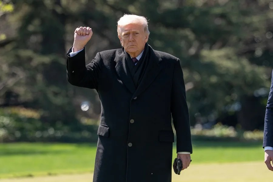 Trump está "decidido" a acabar con la guerra en Ucrania, según el subsecretario de Estado de EE.UU.