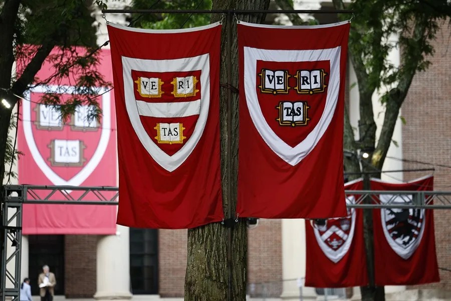 El Gobierno de Trump demanda a Harvard por "discriminar" a alumnos judíos e israelíes