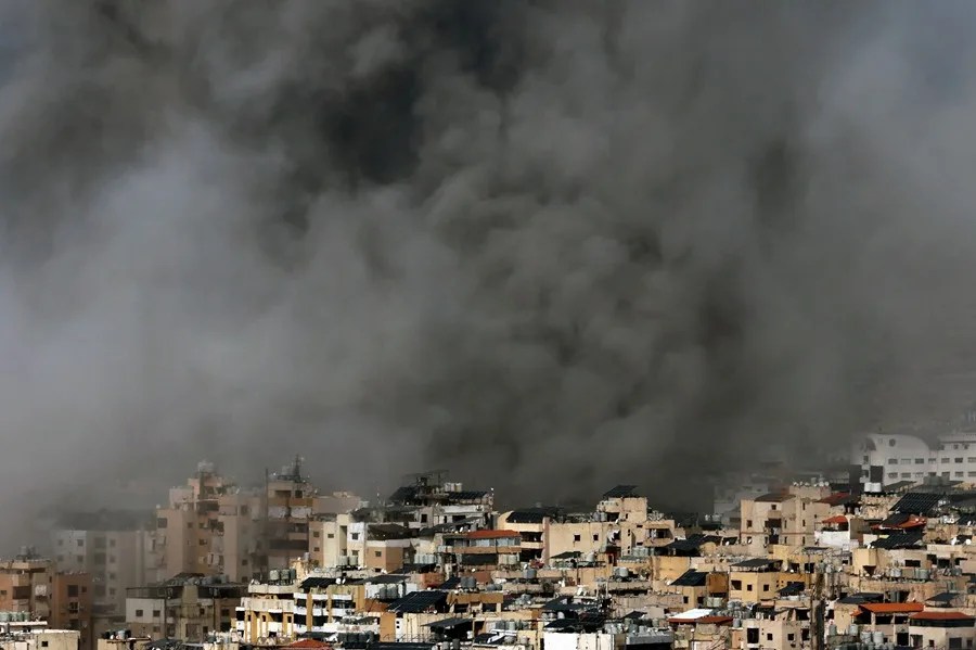 El Ejército de Israel ataca el Dahiye, zona al sur Beirut (Líbano)