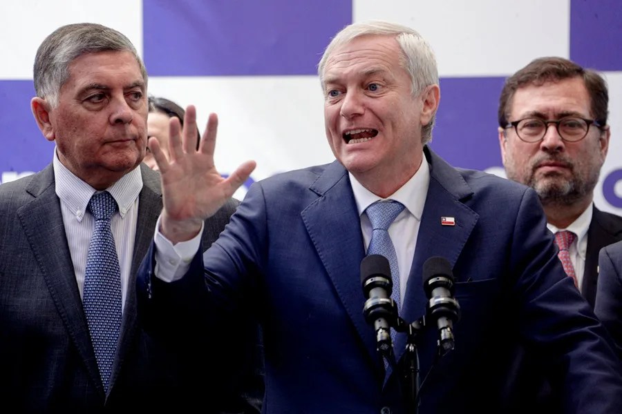 Kast pone fin al proceso de transición con Boric en Chile tras la polémica por el proyecto del cable chino