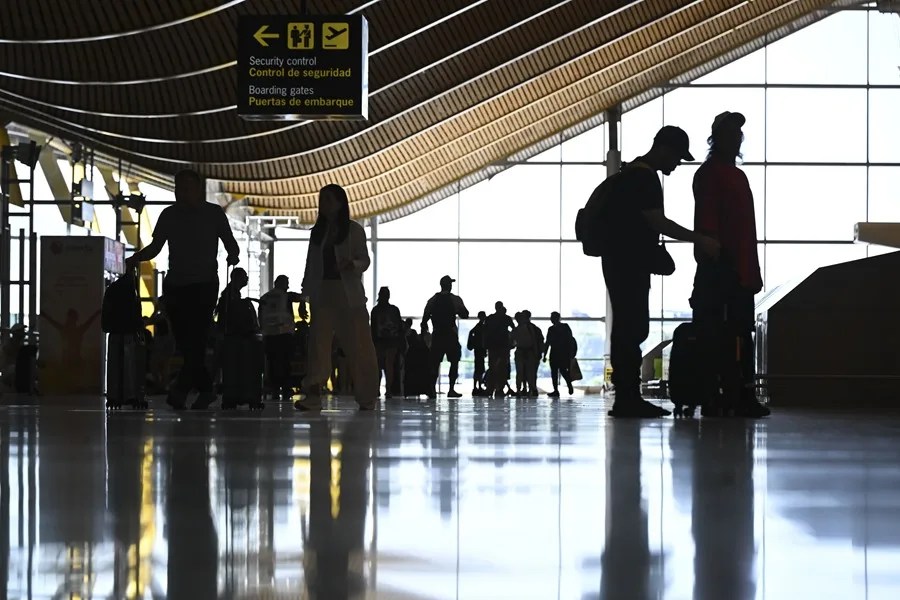 españoles viajes 2025