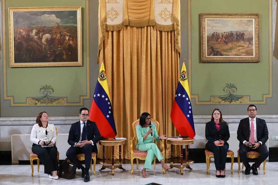 Delcy Rodríguez informa que diplomáticos de Venezuela viajarán a EE.UU. para el inicio de las relaciones bilaterales
