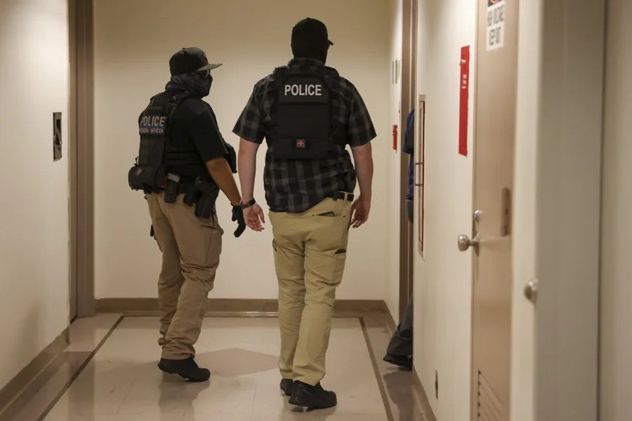 Denver (EE.UU.) prohíbe el uso de pasamontañas a agentes de ICE y exige una identificación visible