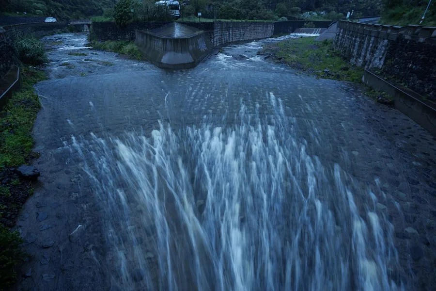 Un cauce de agua en Santa Cruz de Tenerife