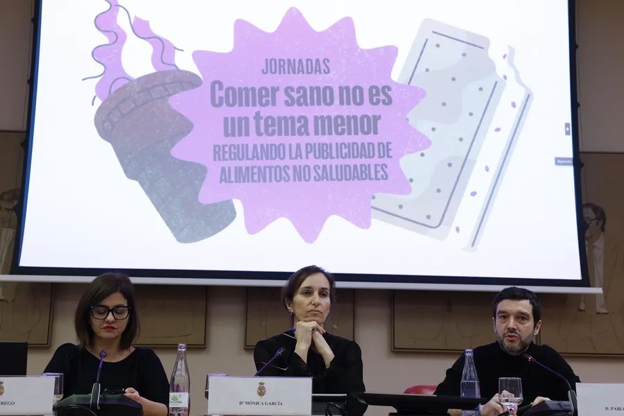 ADOLESCENTES BEBIDAS ENERGETICAS