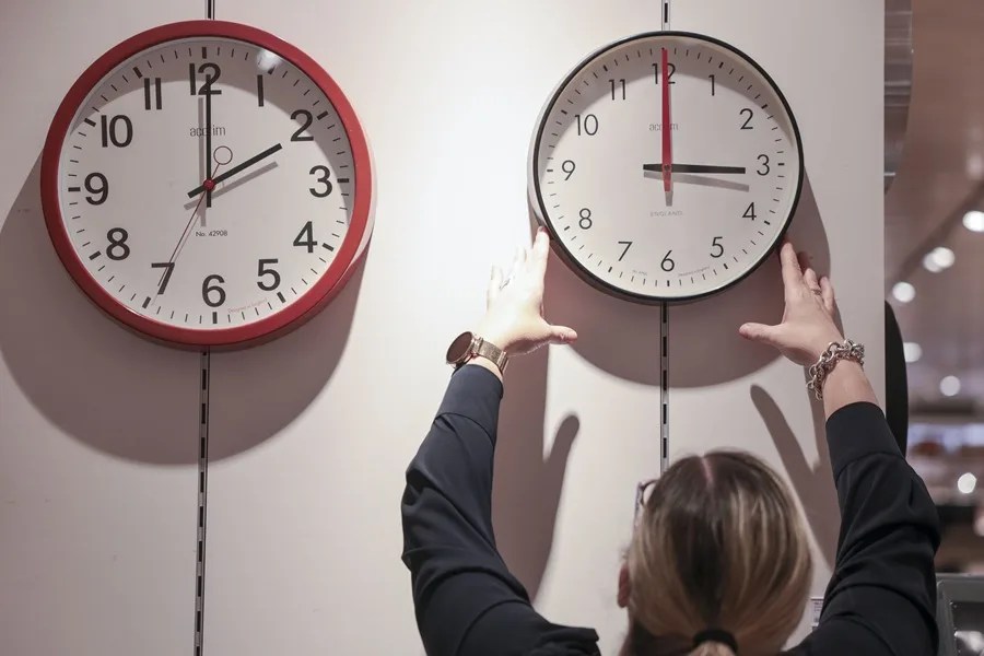 HORARIO VERANO CAMBIO HORA