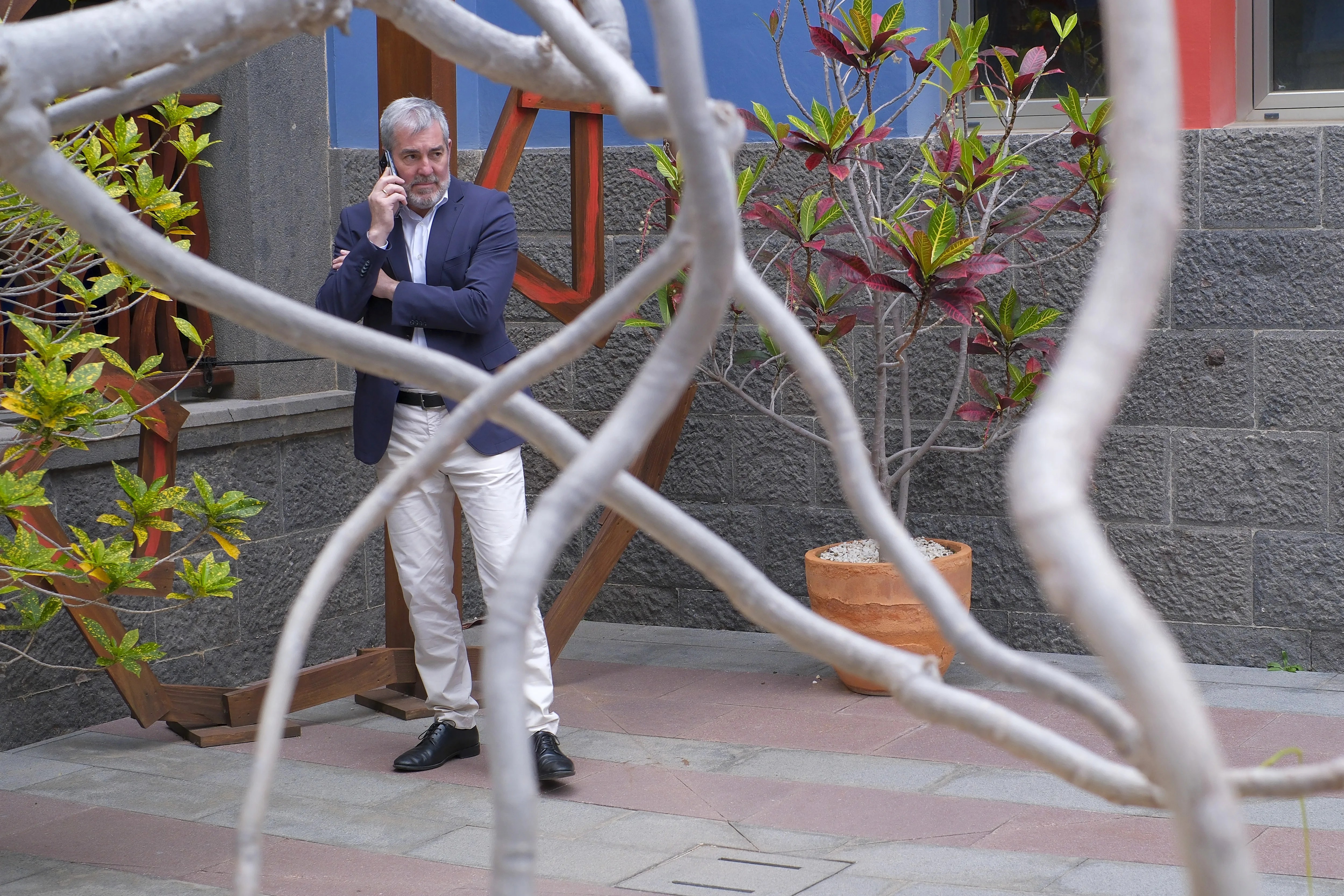 El presidente de Canarias, Fernando Clavijo, este lunes en Casa África. EFE/Ángel Medina G.