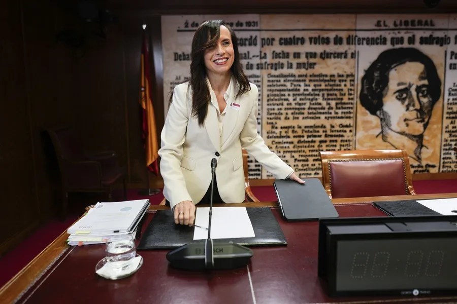 CORREDOR COMISION APAGON SENADO