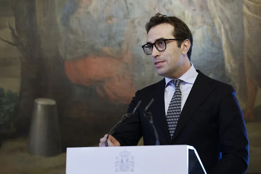 CUERPO REMODELACION GOBIERNO