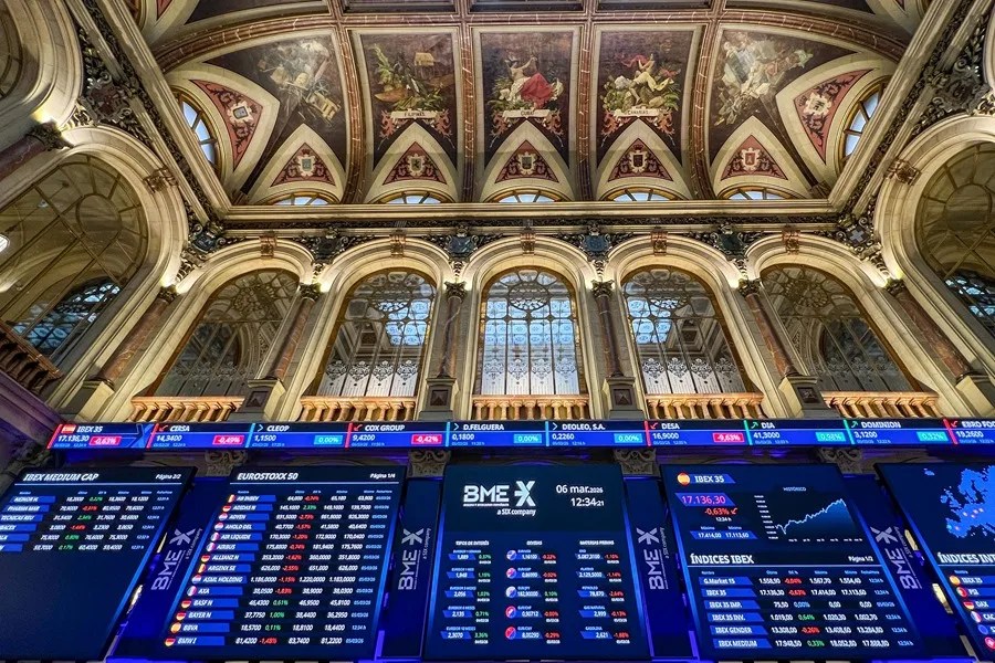 IBEX ABRE FUERTE CAIDA