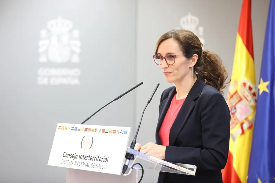 La ministra de Sanidad, Mónica García.