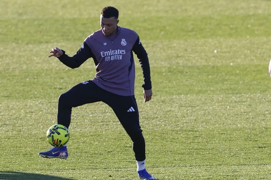 El delantero francés del Real Madrid Kylian Mbappé