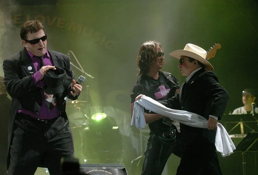 El grupo "La Orquesta Mondragón"