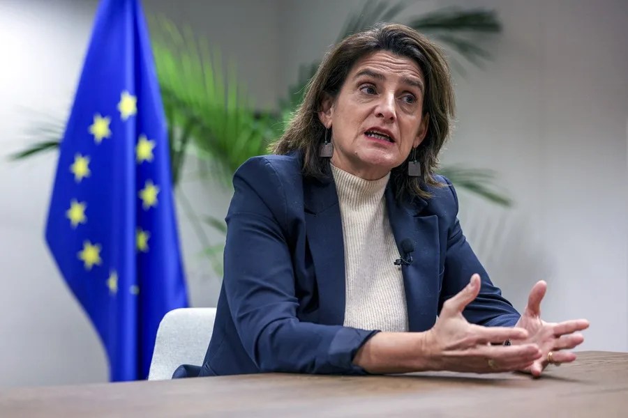 RIBERA RECHAZA REFORMAR MERCADO ELECTRICO