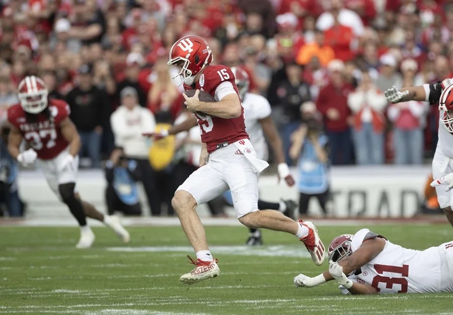 Las Vegas Raiders eligen a Fernando Mendoza con el número 1 absoluto en el draft de la NFL
