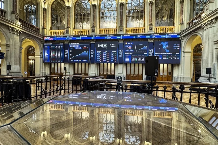 La Bolsa española cae