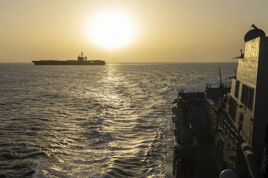 IRAN ABRE ESTRECHO ORMUZ