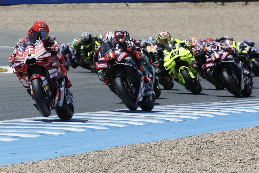 MARC MARQUEZ SE CAE JEREZ