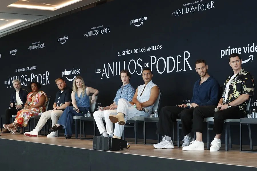 Integrantes del elenco de 'Lord of the Rings: The Rings of Power' participan hoy en una conferencia de prensa en la Ciudad de México (México). EFE/Mario Guzmán