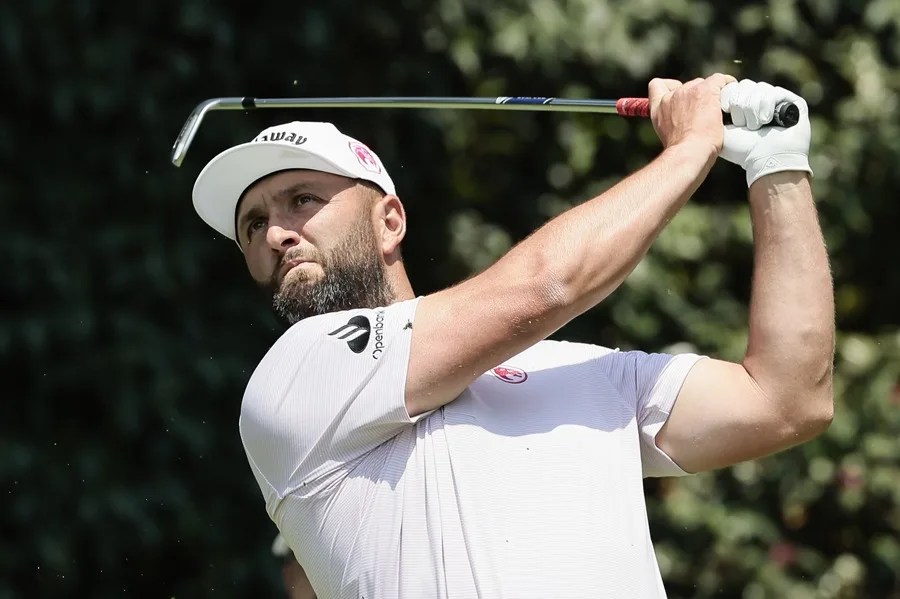 Jon Rahm es segundo, tras el francés Victor Perez, en inicio del LIV Golf México