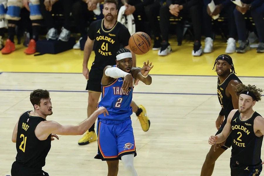 Shai Gilgeous-Alexander gana el premio al jugador 'clutch' de la NBA