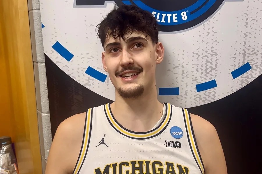 El español Aday Mara, pívot de los Michigan Wolverines.