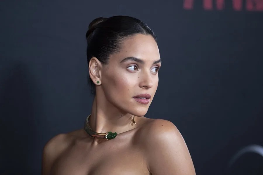 Adria Arjona