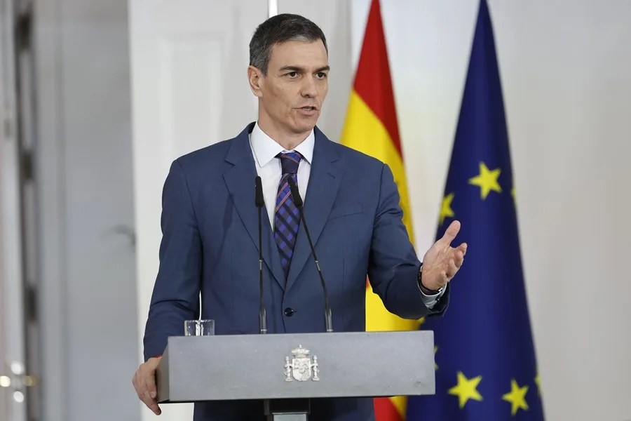 SANCHEZ CONDENA ATAQUE TRUMP