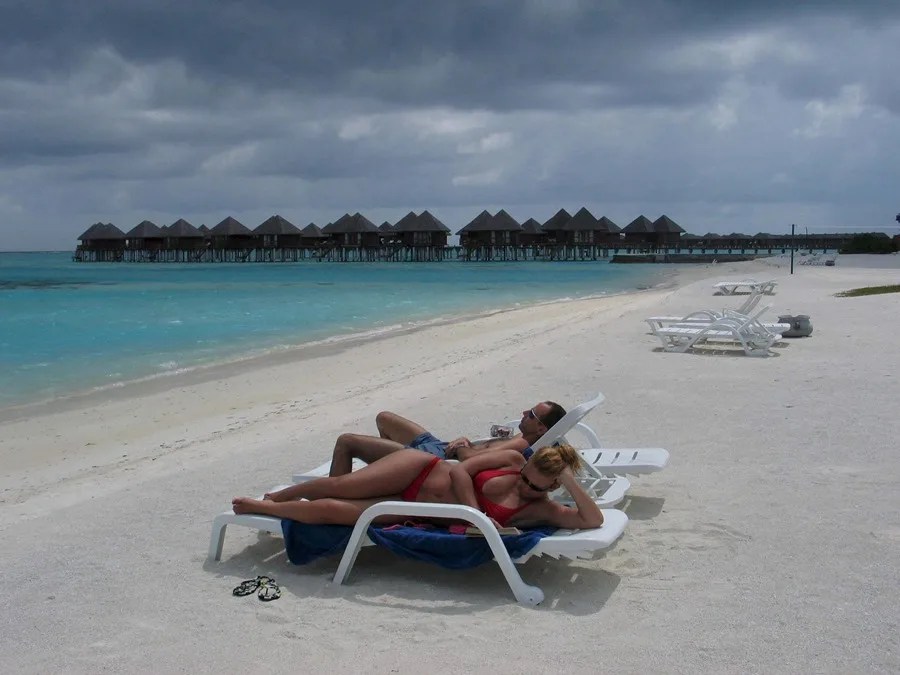 Foto de una playa en las Maldivas