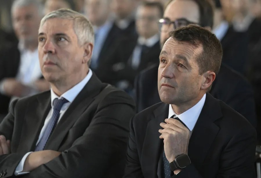 Ángel Escribano Ruiz (d) y José Vicente de los Mozos (i)