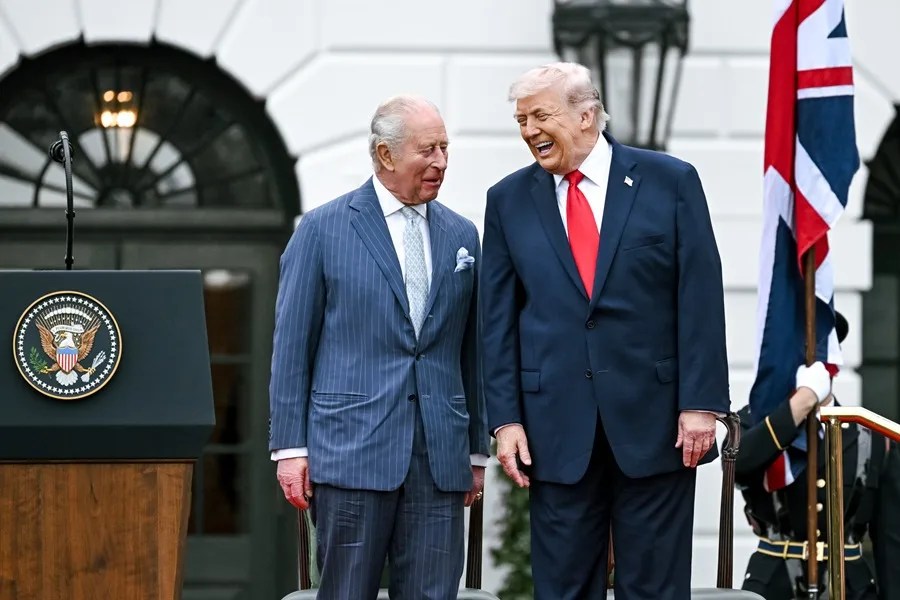 Trump Carlos