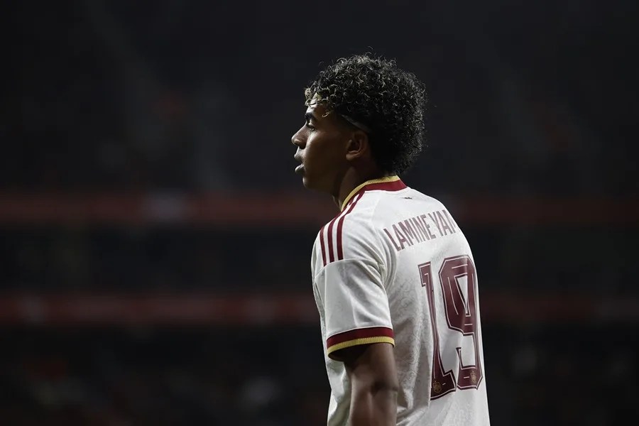 El delantero de la selección española de fútbol Lamine Yamal,