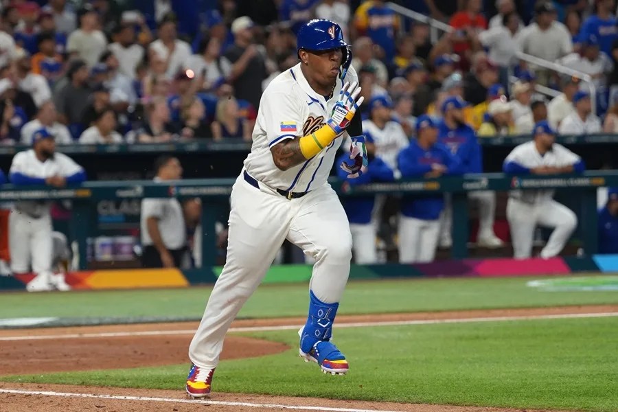 Salvador Pérez iguala a "Pudge" Rodríguez y pone la mira en la marca de George Brett