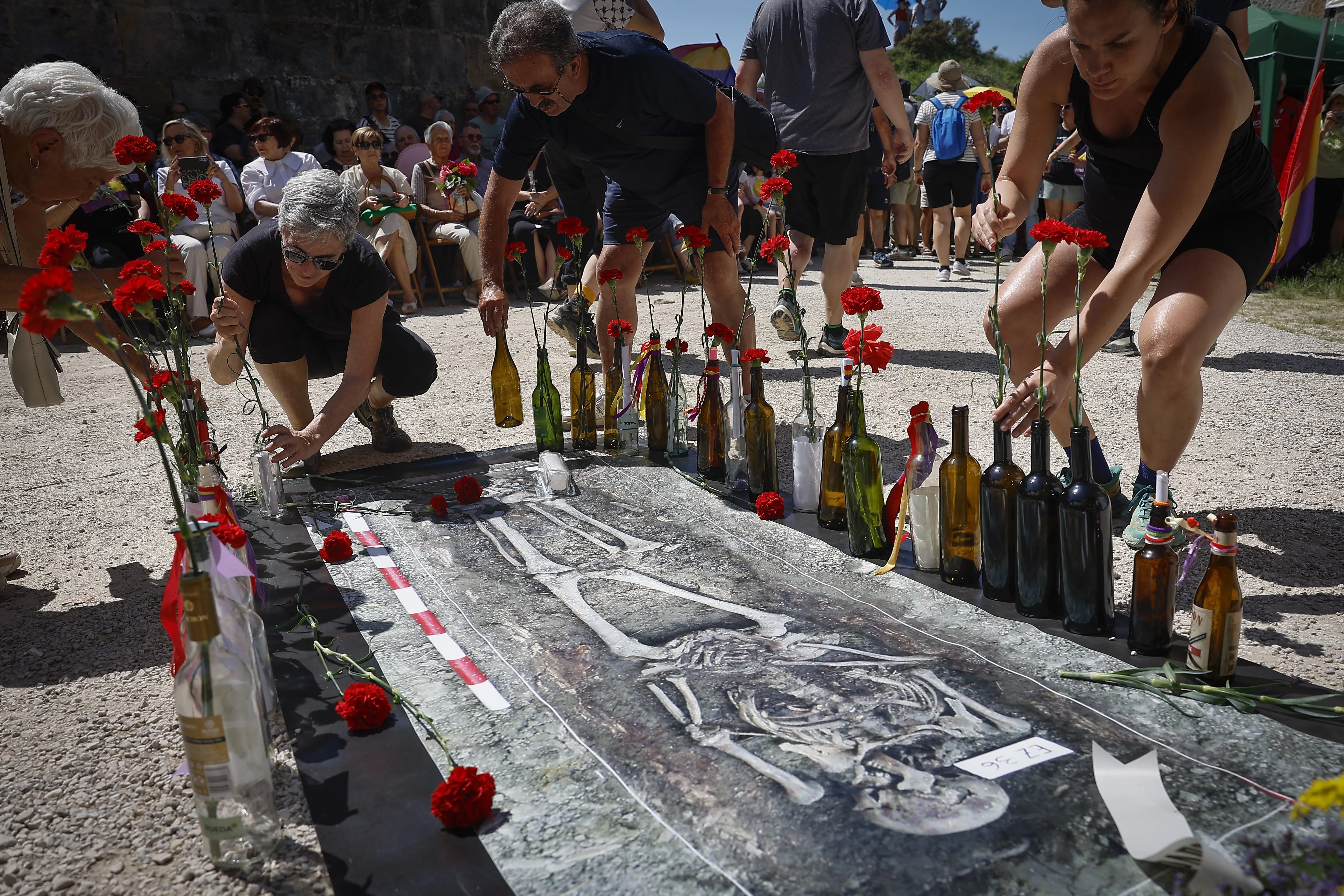 Imagen del acto celebrado en el fuerte de San Cristóbal en homenaje anual a los presos del régimen franquista