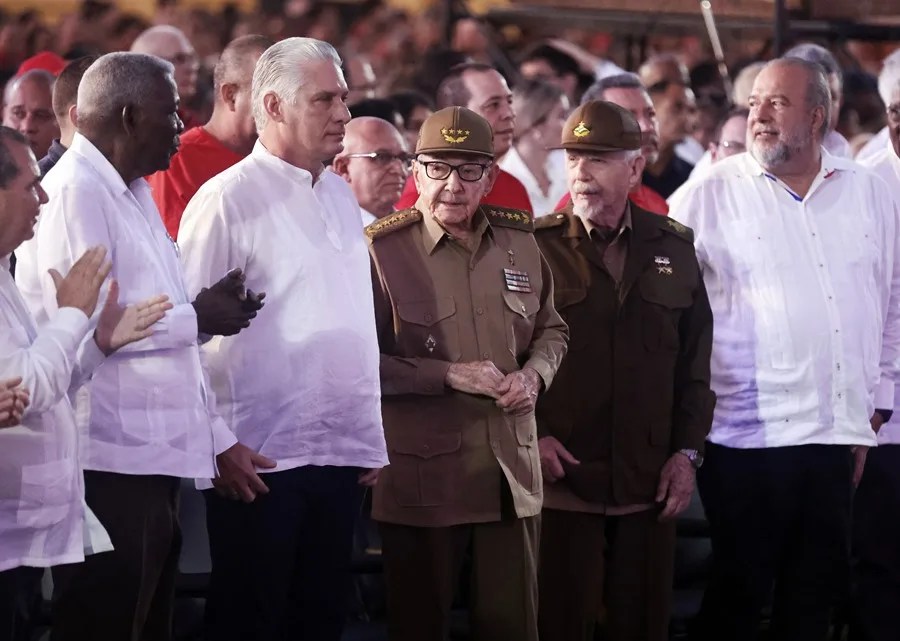Cuba tacha de "acción política, sin basamento jurídico" la acusación de EE.UU. contra Raúl Castro