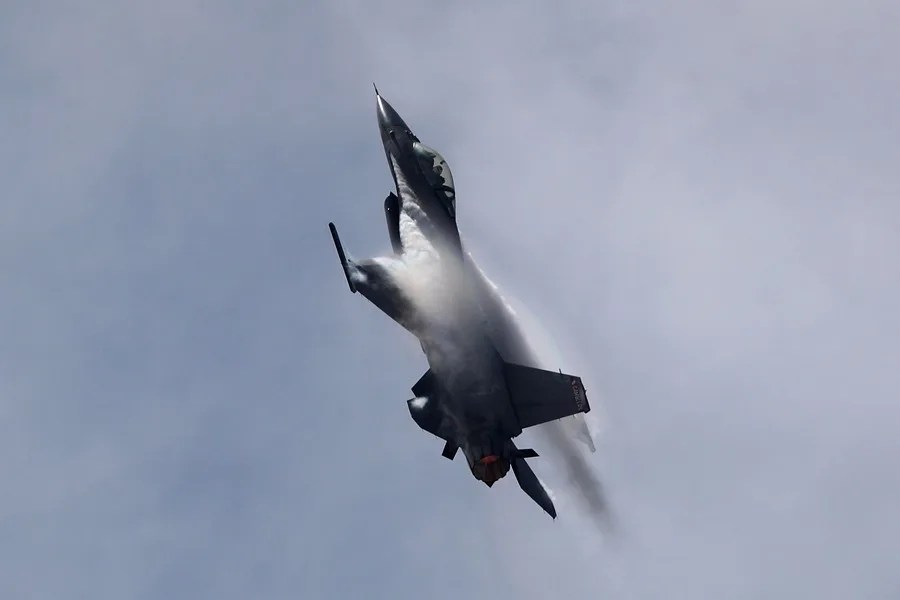 El primer ministro de Perú afirma que la compra de los aviones F-16 era una "necesidad impostergable"