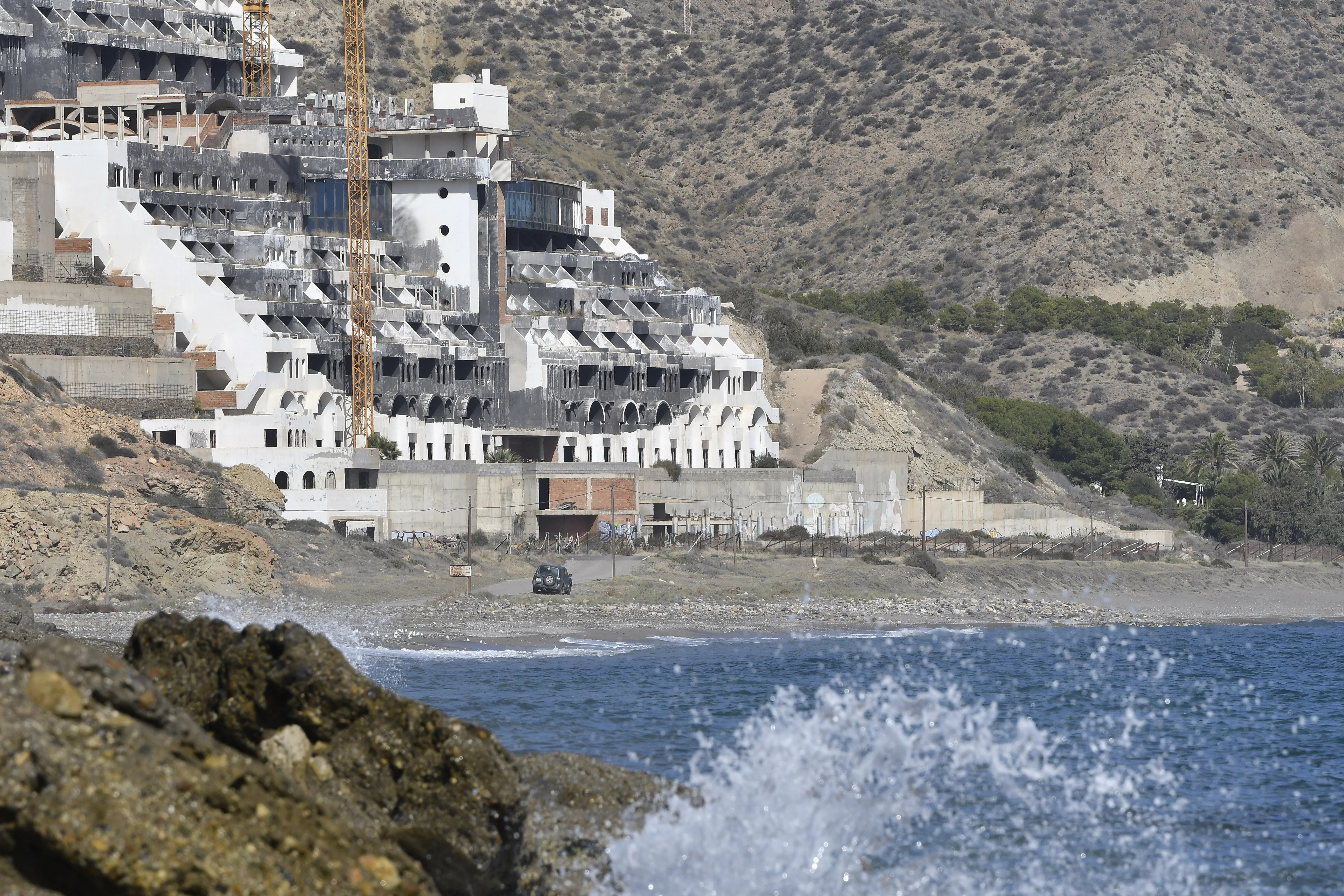 demoler Algarrobico