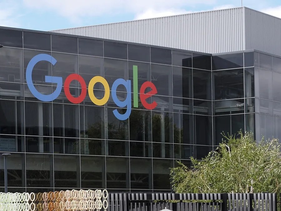 Acusan a empleado de Google de usar datos confidenciales para ganar un millón de dólares en Polymarket