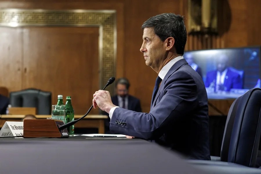 Kevin Warsh, un nuevo líder para la Fed arrinconado entre Trump y la subida de los precios