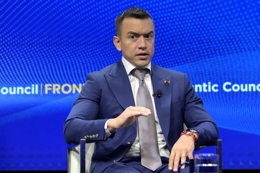 Noboa desea ver elecciones libres en Venezuela y apoyo "político" para el cambio en Cuba